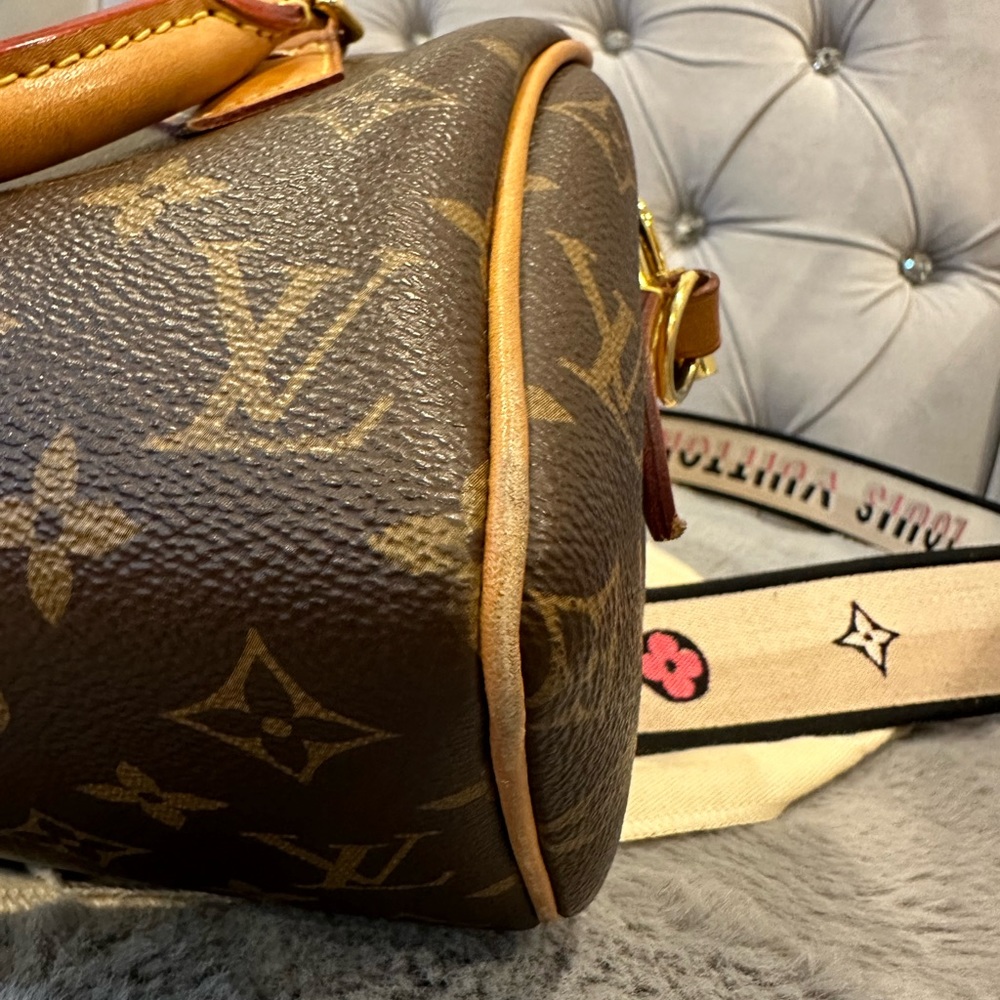 🌸SOLD🌸Louis Vuitton bandouliere speedy 20 - Picture 12 of 13